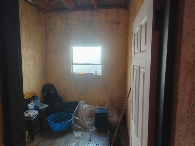 House For Sale in Kwamhlanga Central - Photo 5