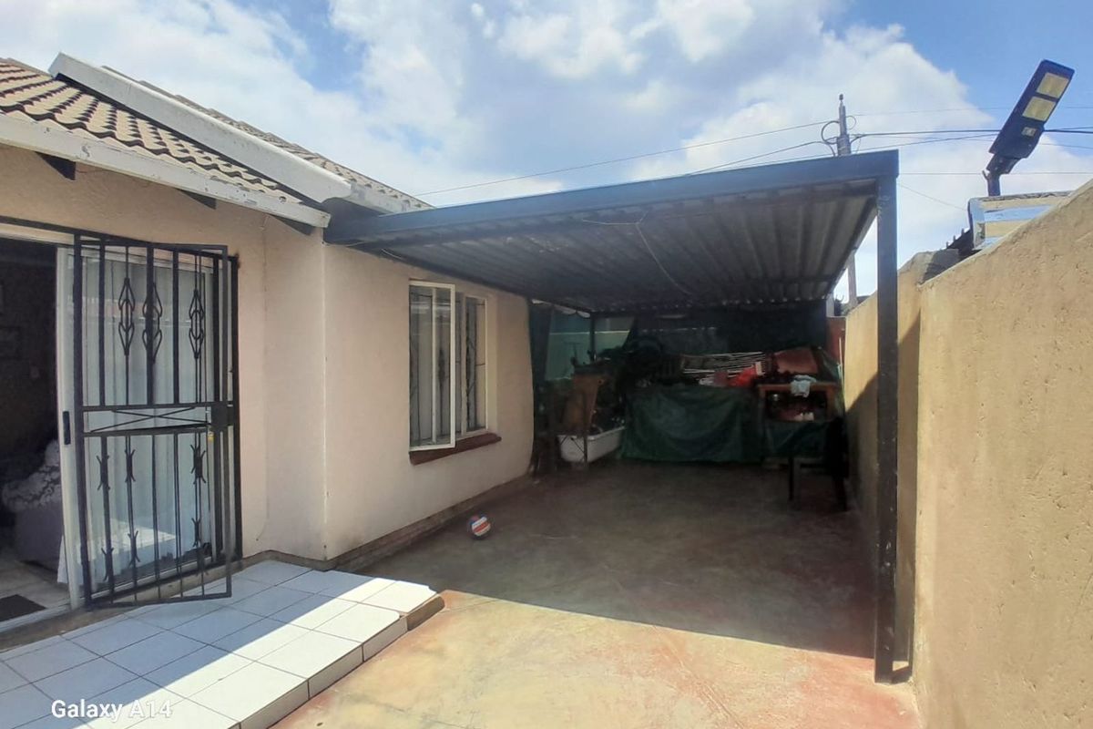 House For Sale in Rens Town - Photo 5