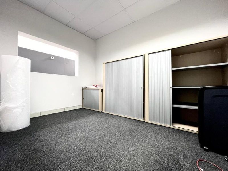 Office For Sale in Ermelo Central - Photo 9