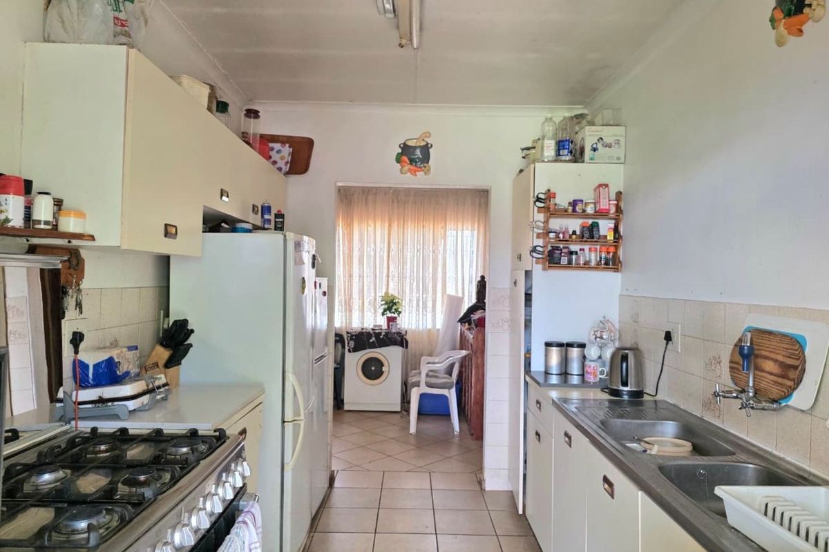 House For Sale in Eldorette - Photo 3