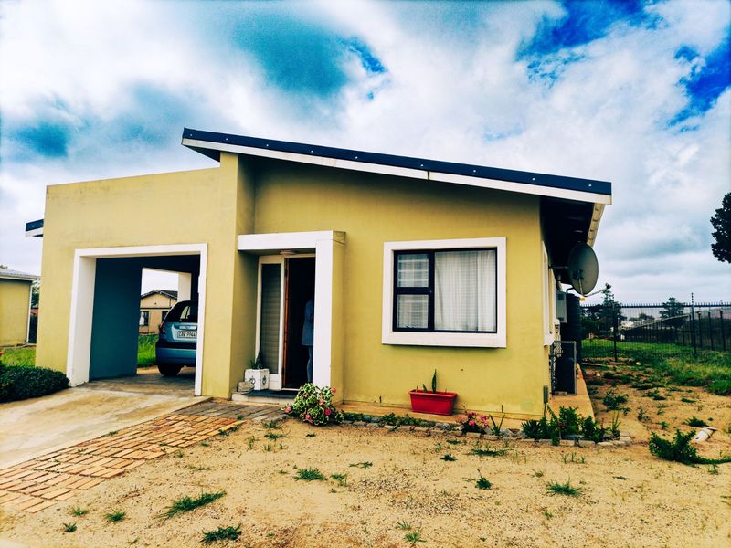 Townhouse For Sale in Pacaltsdorp - Photo 2