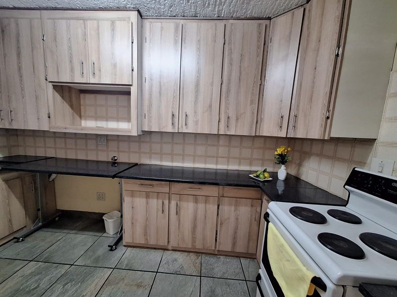 Apartment For Sale in Rietfontein - Photo 4