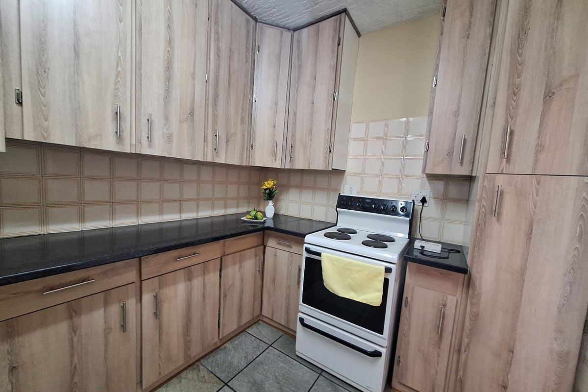 Apartment For Sale in Rietfontein - Photo 5