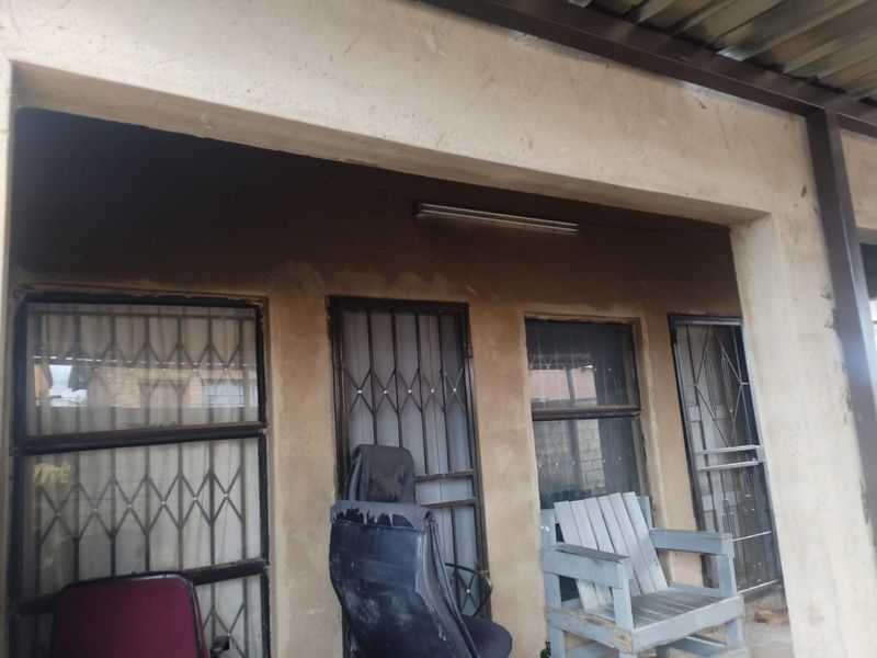 House For Sale in Nellmapius - Photo 5