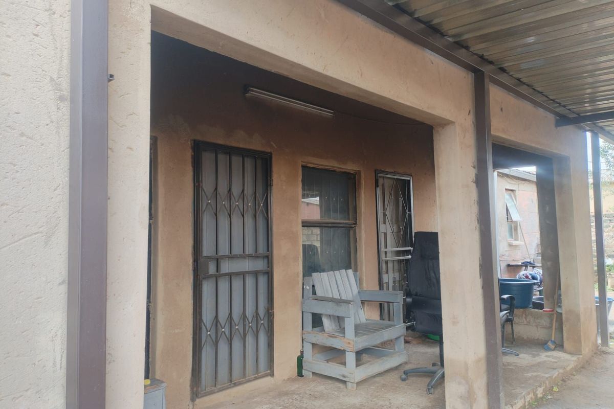 House For Sale in Nellmapius - Photo 2