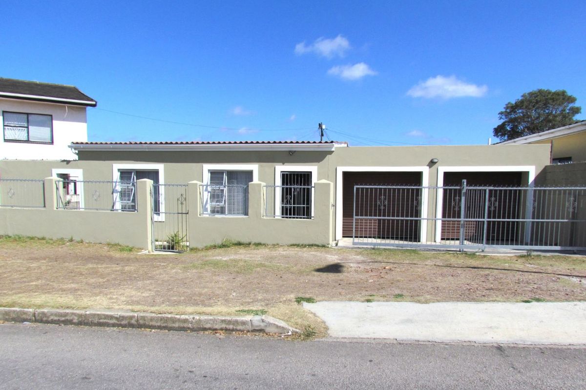 House For Sale in Jarman - Photo 2