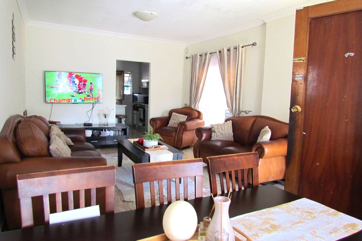 House For Sale in Jarman - Photo 4