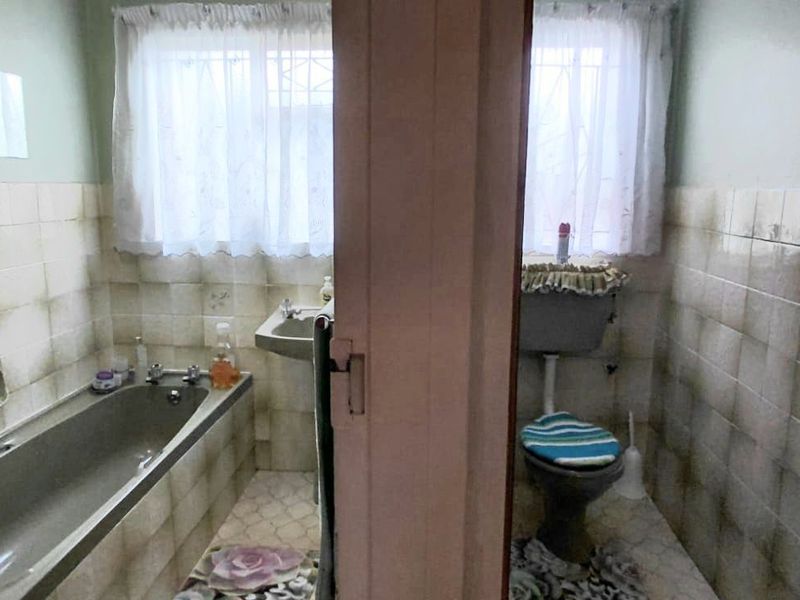 House For Sale in Coldridge View - Photo 10