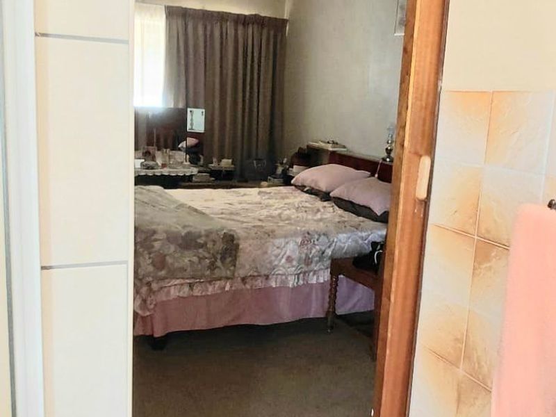 House For Sale in Coldridge View - Photo 6