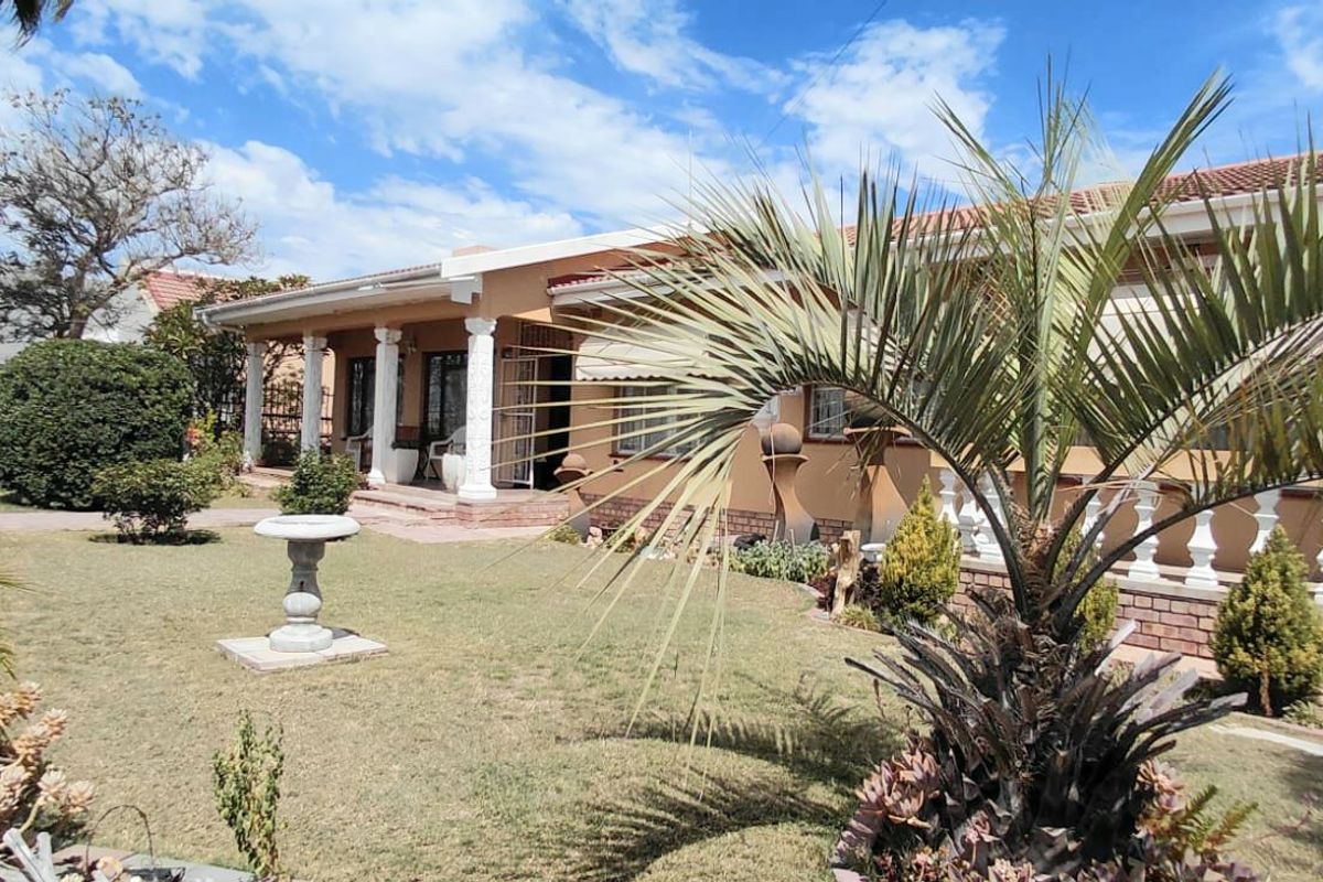 House For Sale in Coldridge View - Photo 3