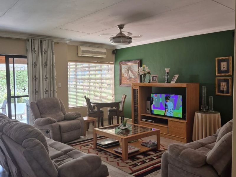 Townhouse For Sale in Bela Bela Central - Photo 9