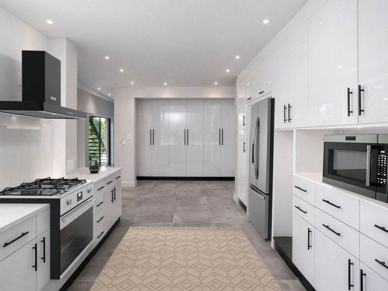 House For Sale in Sandown - Photo 9