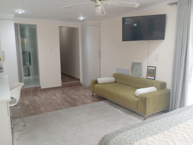 House For Sale in Florida - Photo 3