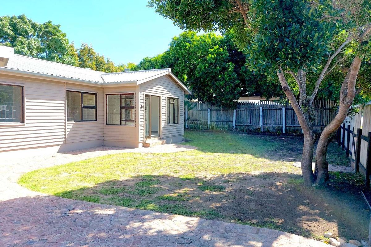 House For Sale in Sedgehill - Photo 3