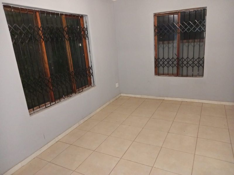 House For Sale in Mankweng - Photo 6