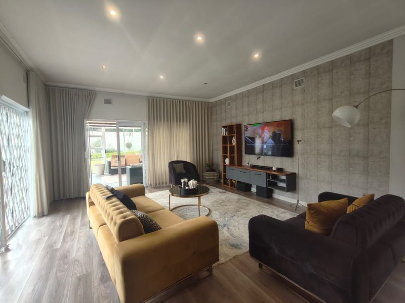 House To Rent in Fontainebleau - Photo 7