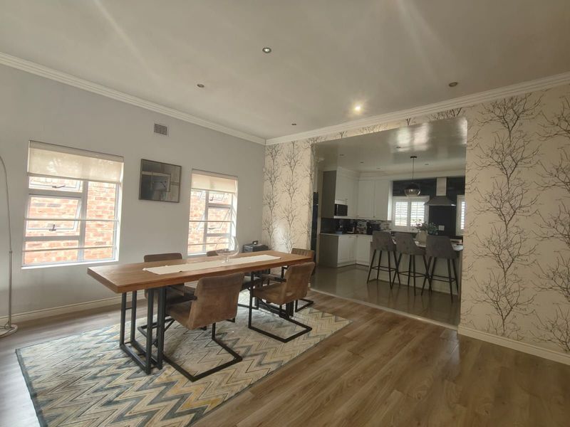 House To Rent in Fontainebleau - Photo 5