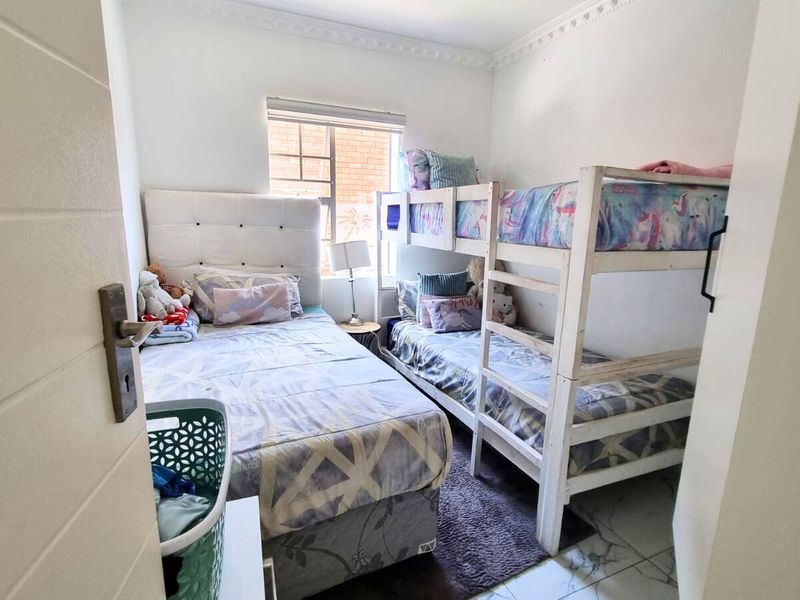 Apartment For Sale in Sagewood - Photo 8