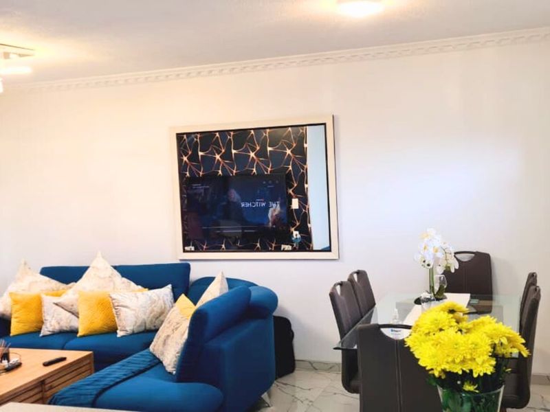 Apartment For Sale in Sagewood - Photo 2