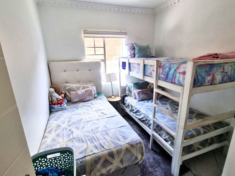 Apartment For Sale in Sagewood - Photo 9