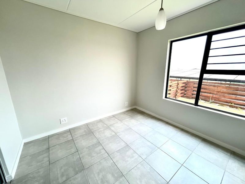 Apartment To Rent in Mooikloof - Photo 7