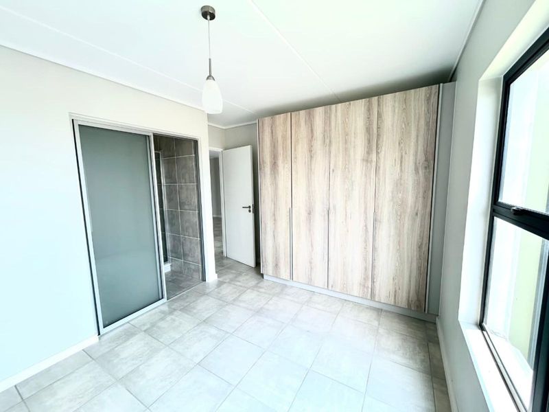 Apartment To Rent in Mooikloof - Photo 4