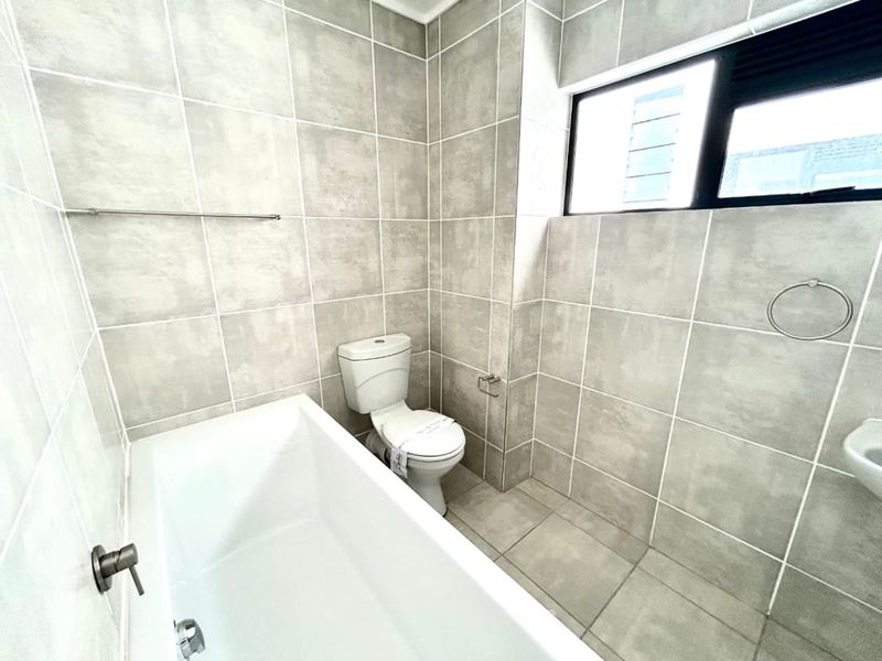 Apartment To Rent in Mooikloof - Photo 9