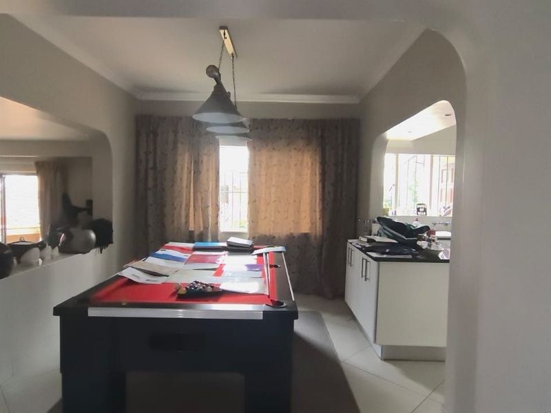 House For Sale in Menlo Park - Photo 3