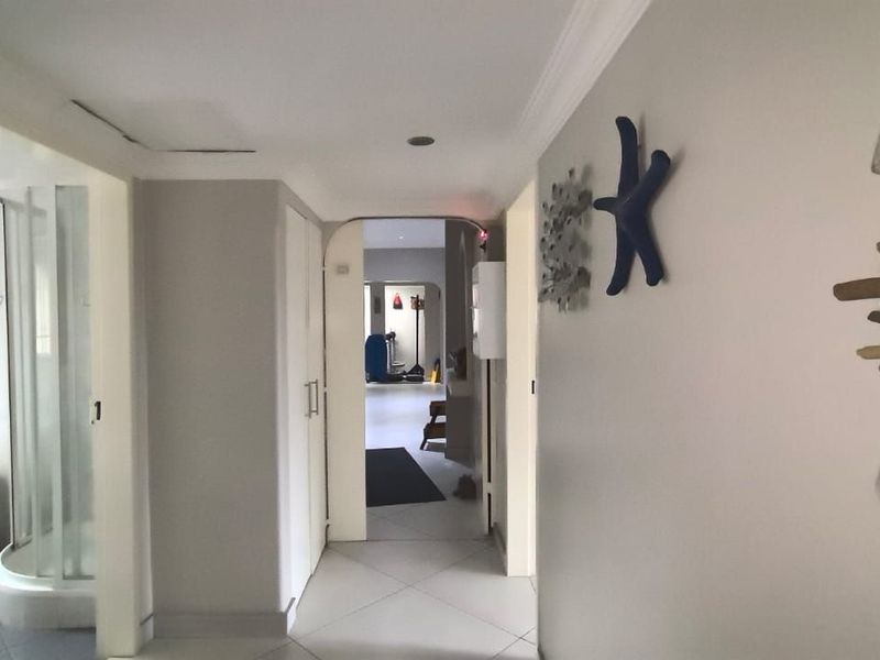 House For Sale in Menlo Park - Photo 10