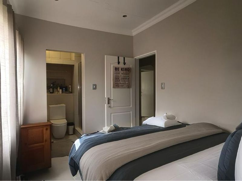 House For Sale in Menlo Park - Photo 6