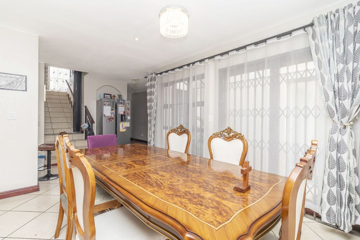 House For Sale in Bromhof - Photo 3