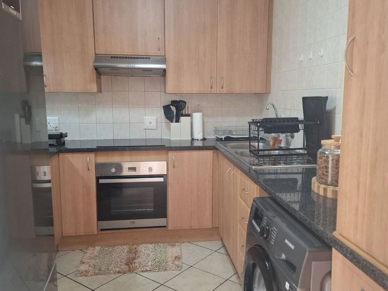 Townhouse For Sale in The Wilds - Photo 10