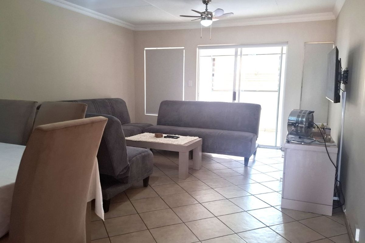 Townhouse For Sale in The Wilds - Photo 3