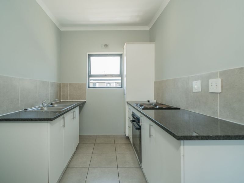 Apartment For Sale in Parklands East - Photo 4