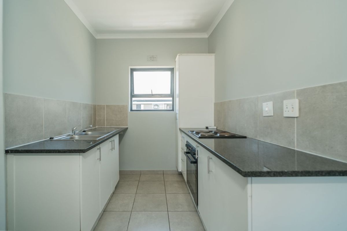 Apartment For Sale in Parklands East - Photo 4