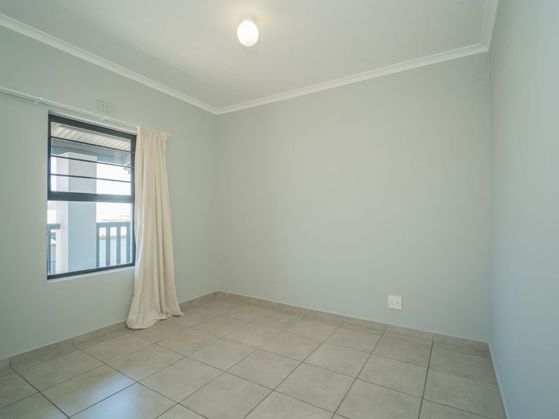 Apartment For Sale in Parklands East - Photo 8