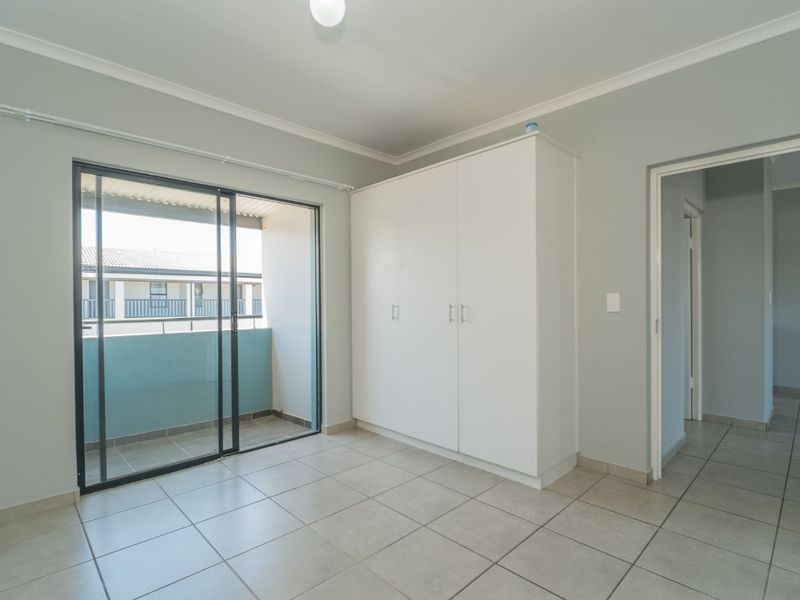 Apartment For Sale in Parklands East - Photo 7