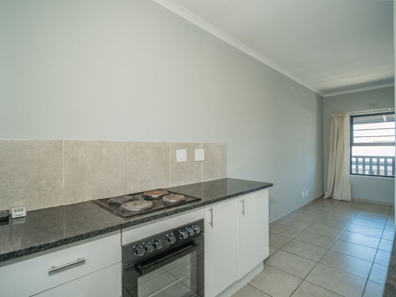 Apartment For Sale in Parklands East - Photo 5