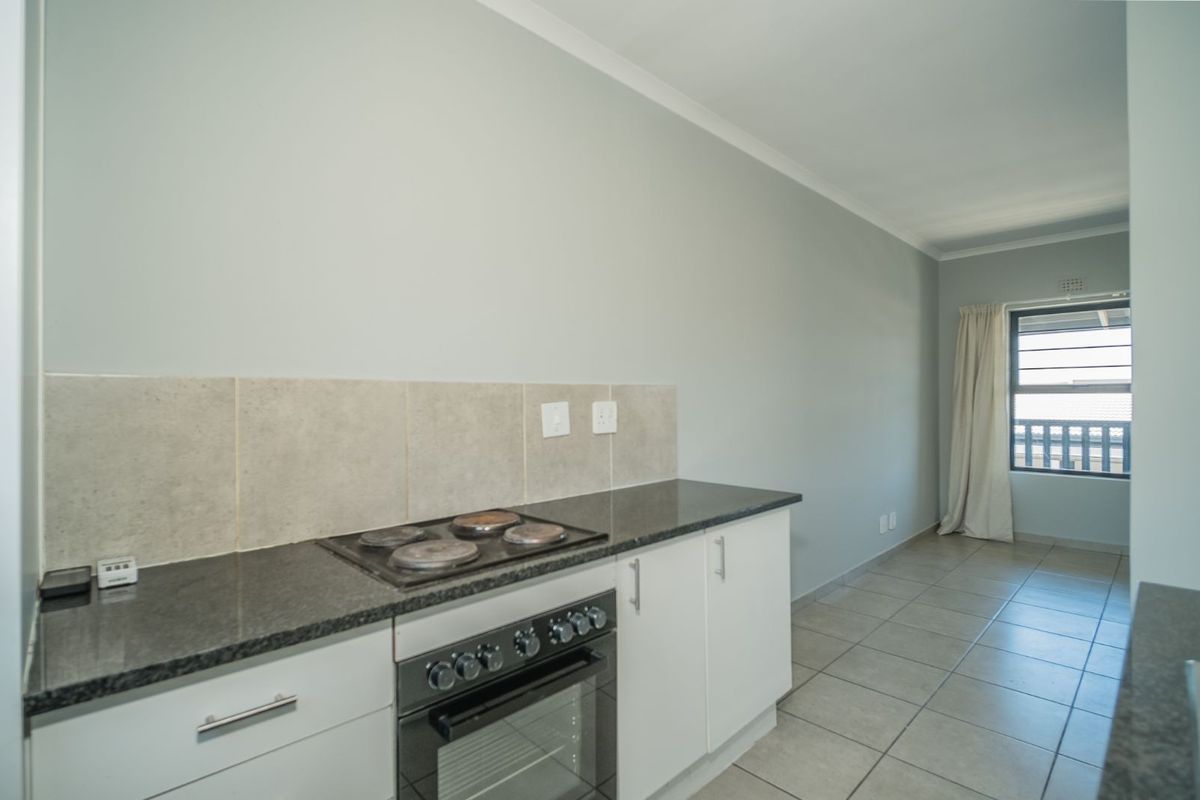 Apartment For Sale in Parklands East - Photo 5