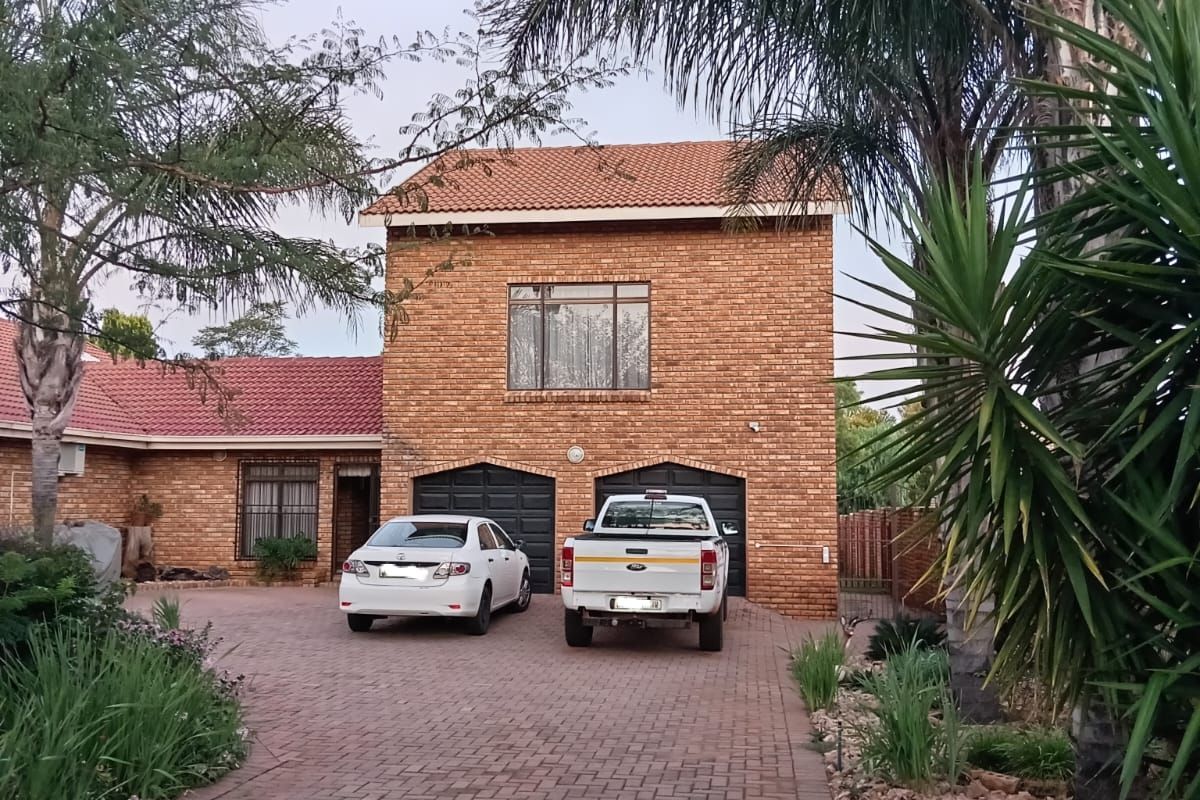 House For Sale in Doringkruin - Photo 2