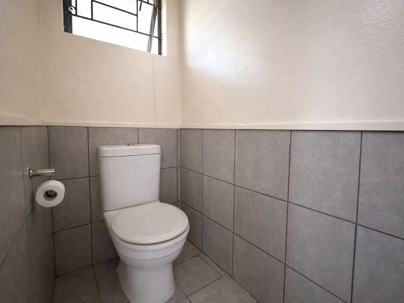 Apartment For Sale in Dainfern - Photo 5