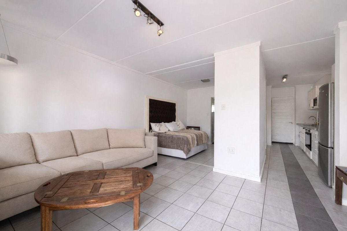 Apartment For Sale in Dainfern - Photo 2