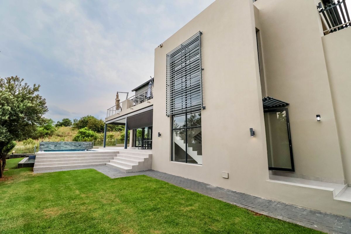 House For Sale in Copperleaf Estate - Photo 2