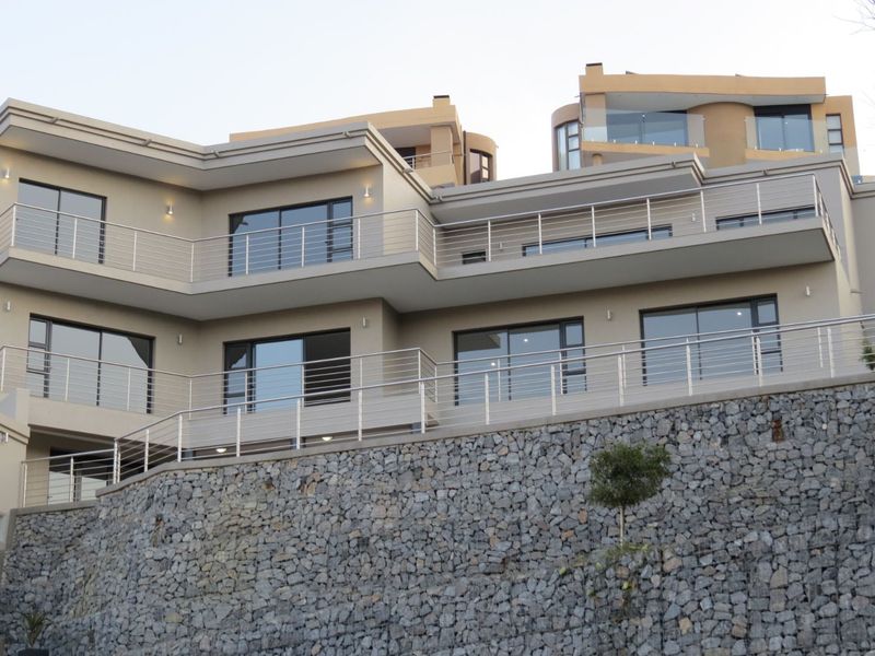 House For Sale in Glenvista - Photo 2