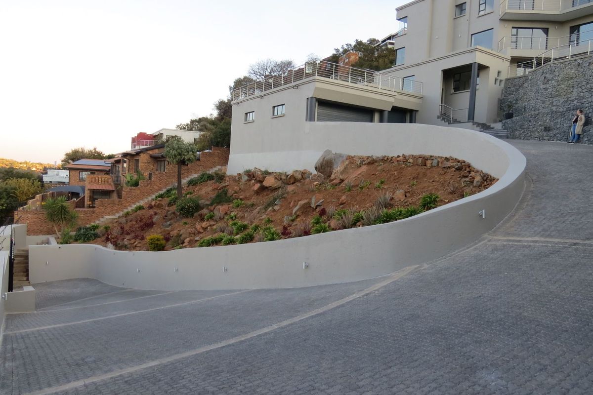 House For Sale in Glenvista - Photo 4