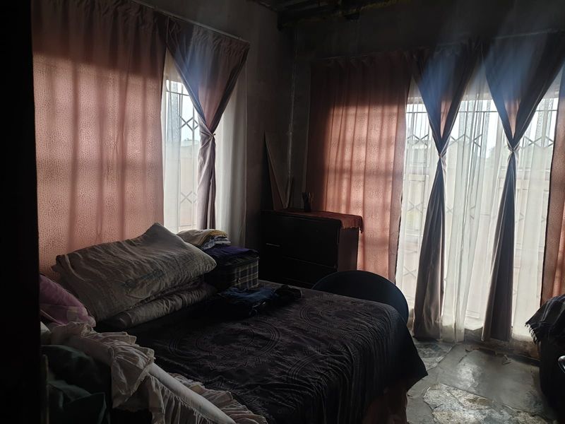 House For Sale in Hammanskraal Central - Photo 5