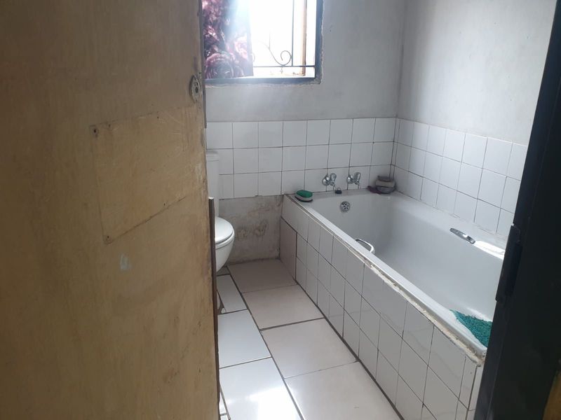 House For Sale in Hammanskraal Central - Photo 10