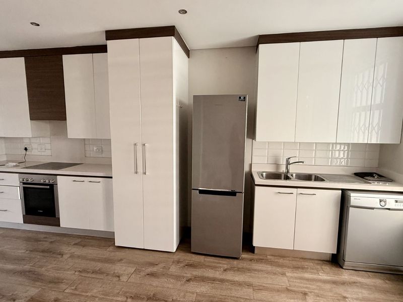 Apartment For Sale in Menlo Park - Photo 7