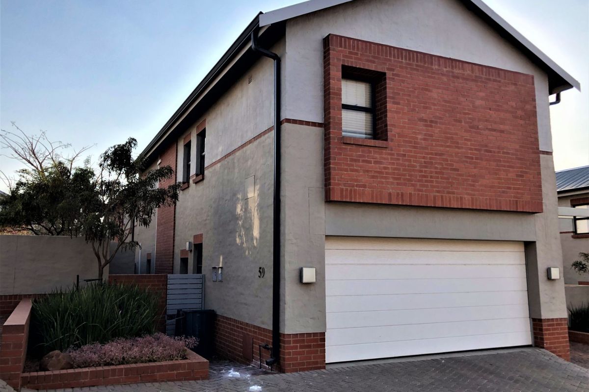 Townhouse To Rent in The Hills Game Reserve Estate - Photo 2