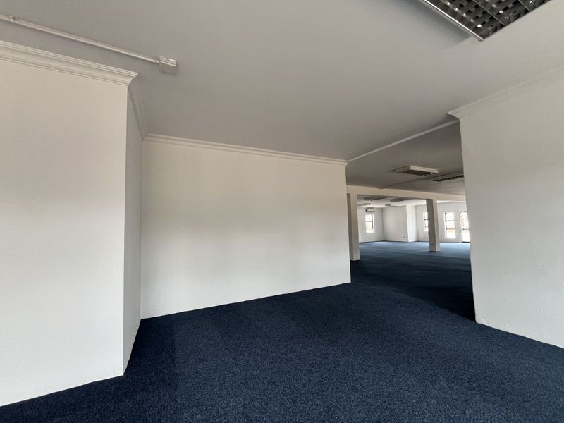 Office To Rent in Halfway House - Photo 7